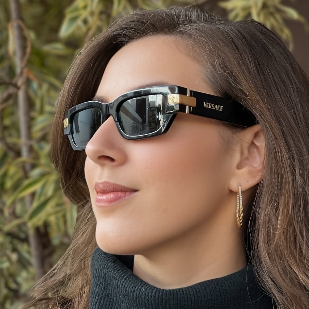 Excluded Versace Sunglasses, New 335 - Picture 4 of 11